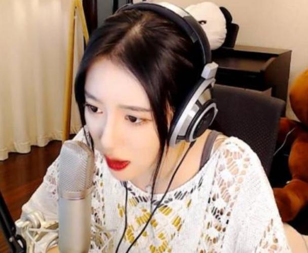 绝地求生：呆妹生气拿出终极证据！同时宣称某位主播就是牛皮糖主播！