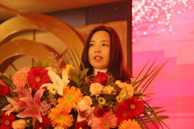 酒业快讯 红透中国年，彩陶坊在郑州市场连办9场新春联谊会！