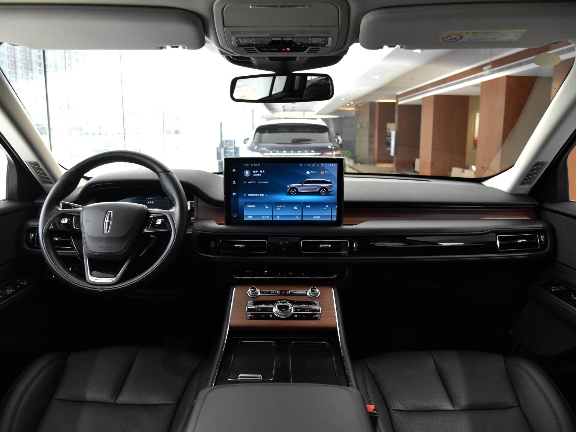 林肯飞行家|车长5米1,标配3.0T+10AT,豪华SUV的它霸气又好开