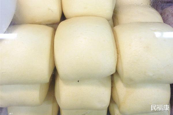 黄曲霉|馒头放冰箱里，超过三天，会产生黄曲霉毒素？揭秘冰箱里的致癌物