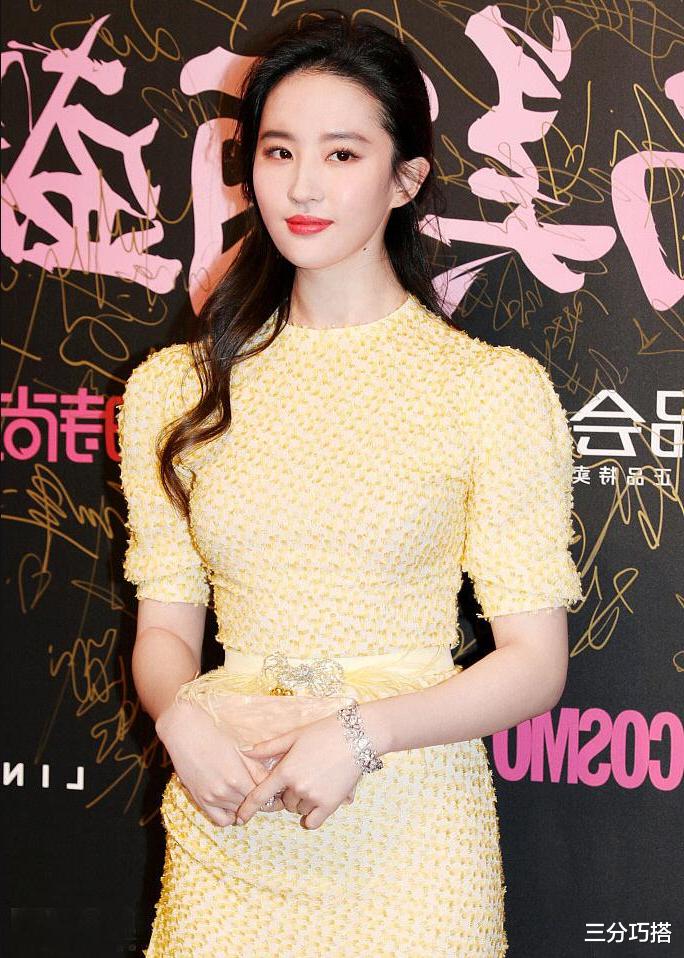 腰带|刘亦菲厉害了，腰带勒得这么紧，挤出曲线感，女人就该对自己狠点