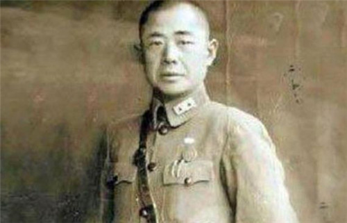 陈明仁|他是蒋介石的总司令，作战能力让林彪都叹服，建国后成了开国将军