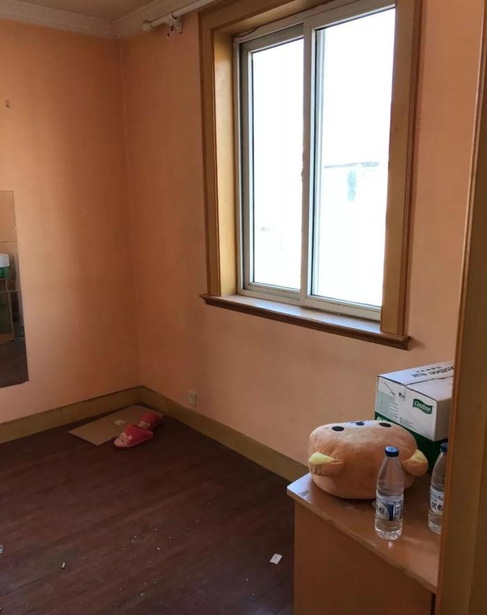 @男子花光积蓄买下39平旧房，开始家人不理解，改造后200万都不卖