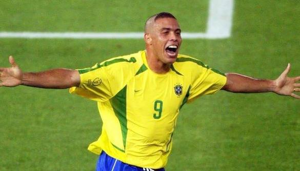 「罗纳尔多」罗纳尔多的经典动作太厉害了，为何到现在没有了，因为动作太难