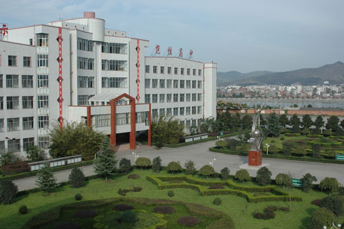 南阳|河南南阳这四所优质高中，市一中独领风骚，其余几所紧追其后