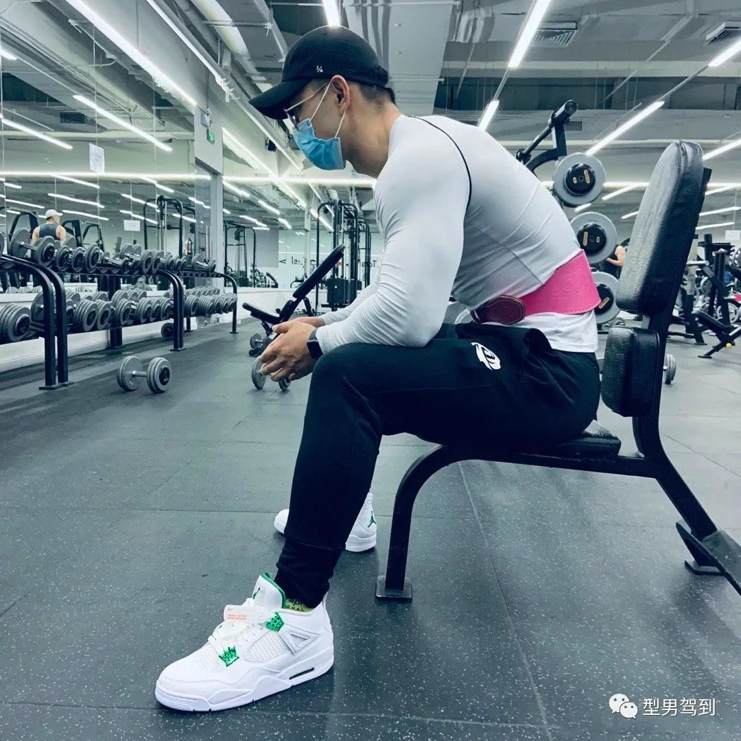 [南瓜]北京肌肉医生引发舔屏，网友纷纷求打针