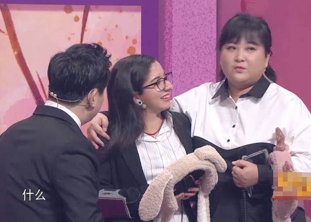 【关晓彤】关晓彤英语到底有多好？老外录王牌喊停，没人听得懂，她的翻译引热议