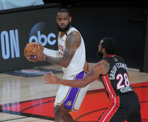 湖人队|25+10+8！詹姆斯迎里程悲，湖人全场遭压制，“第三巨头”6中0，别以为稳了！