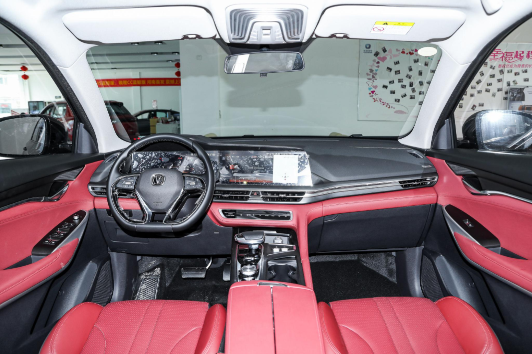 奔驰glb|长安着急了，推出爆款SUV，2.0T配8AT，还看啥H6