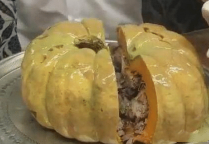 面食▲打卡越南网红“蒸南瓜”，500元一个，贵的想退货，切开后却懵了