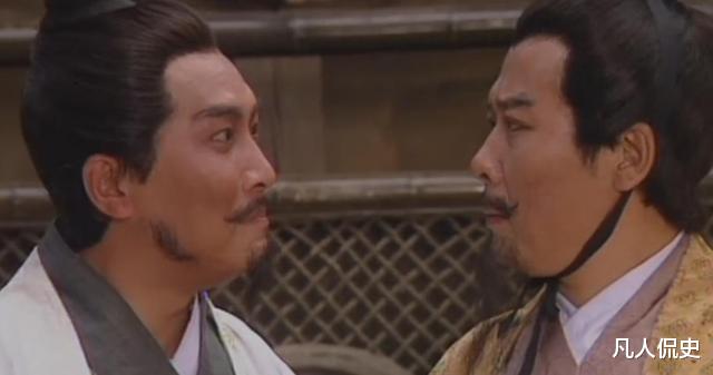 『关羽』拜黄忠为后将军,孔明关羽为何皆反对?他们想把这个位置留给谁?