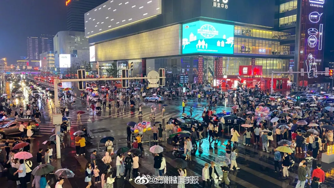 芒果都市|橘子洲大桥限行，长沙告诉你，什么叫网红城市的气势！