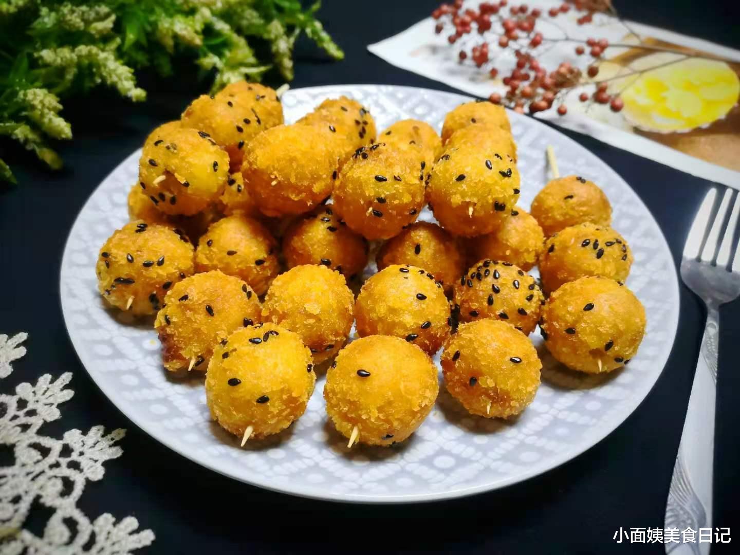 红薯丸子|冬季这美味抓紧吃，我家每年都要做几百个，又香又糯，孩子吃不够