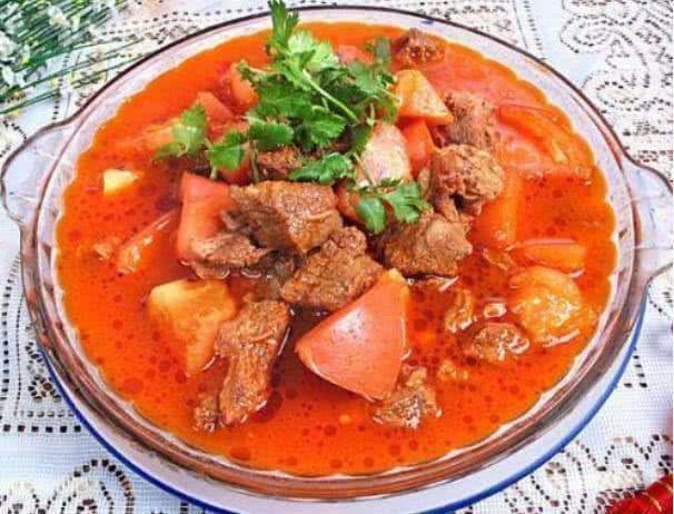 『牛腩』人人都拿手的家常菜，下饭菜百吃不腻，每次都吃光盘了！