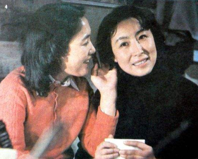 邬君梅|20年前母亲惊艳了“中国影坛”，20年后女儿成为了“全球最美”