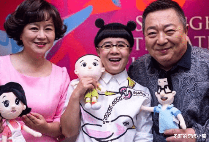 刘纯燕|难怪刘纯燕一直都是“蘑菇头”，当她长发照流出，网友：这谁顶得住！