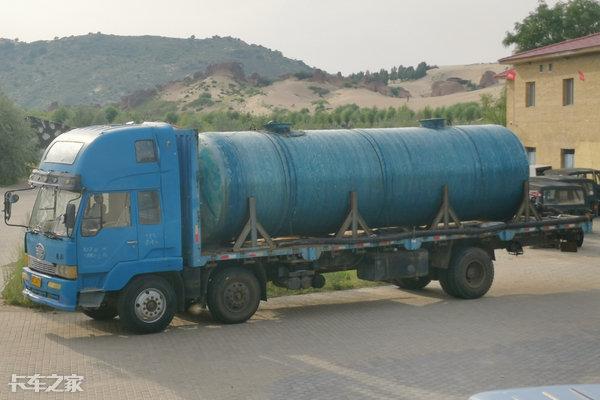 房车|这可能是最早的生活舱卡车,解放四大房车版你见过吗?