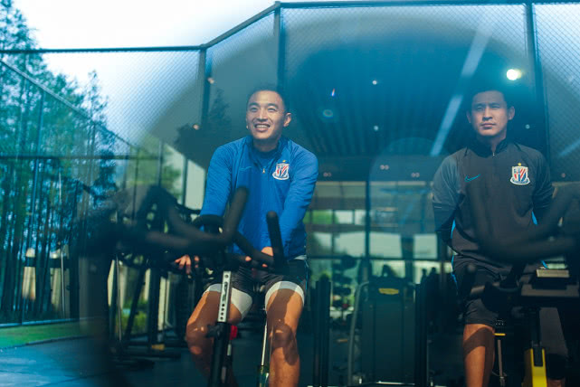 『郜林』恒大旧队长：深足食堂变身郜林有口福，崔康熙吐槽冯潇霆“在装”