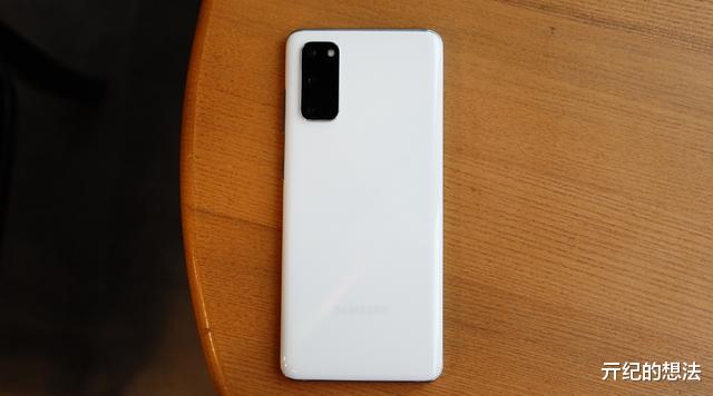 三星Galaxy|三星终服软,Galaxy S20一夜沦为“清仓价”,网友:终于等到了