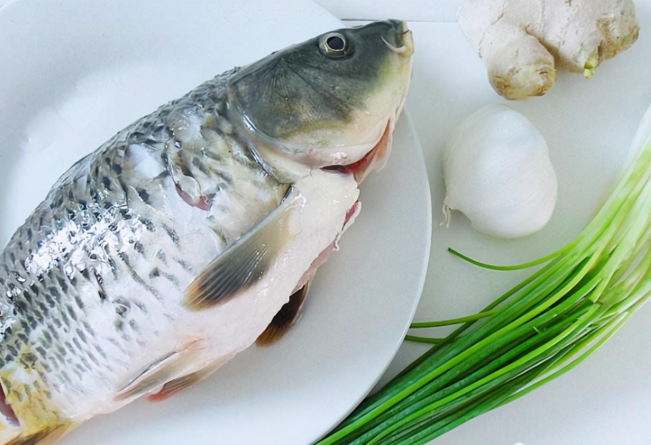 食材|它是鱼腥的死对头，做鱼时往里倒一杯“它”，鱼鲜肉嫩，腥味全无