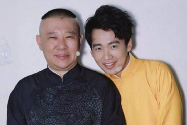 郭麒麟■抠门得不像个富二代！郭麒麟上节目连吃带拿，郭德纲的提醒亮了