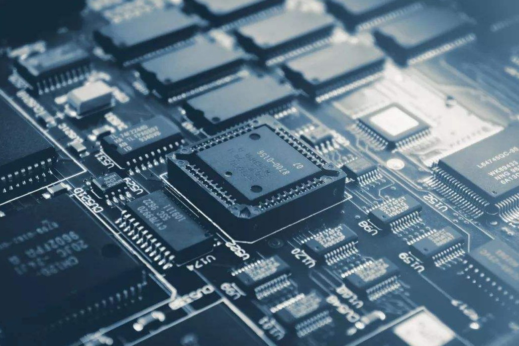 辉瑞|靠自己！这回，中国芯片有望“弯道超车”