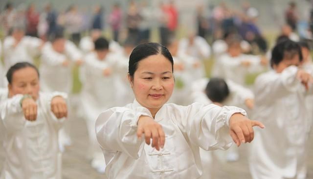 肝脏|身体这2个部位发痒，很遗憾通知你：或肝病已“上门”，早查肝CT