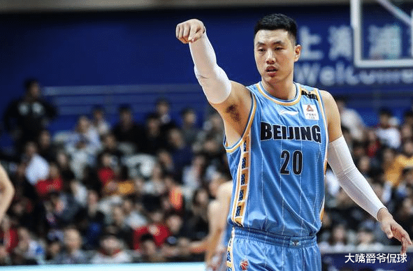 [翟晓川]凌晨跑1万米！翟晓川自证勤奋却遭网友质疑：这种训练科学吗？