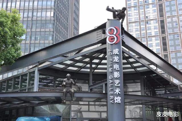 「电影」25年前，令嘉禾巨亏1.4亿！这部港片，主演成龙已经尽力了