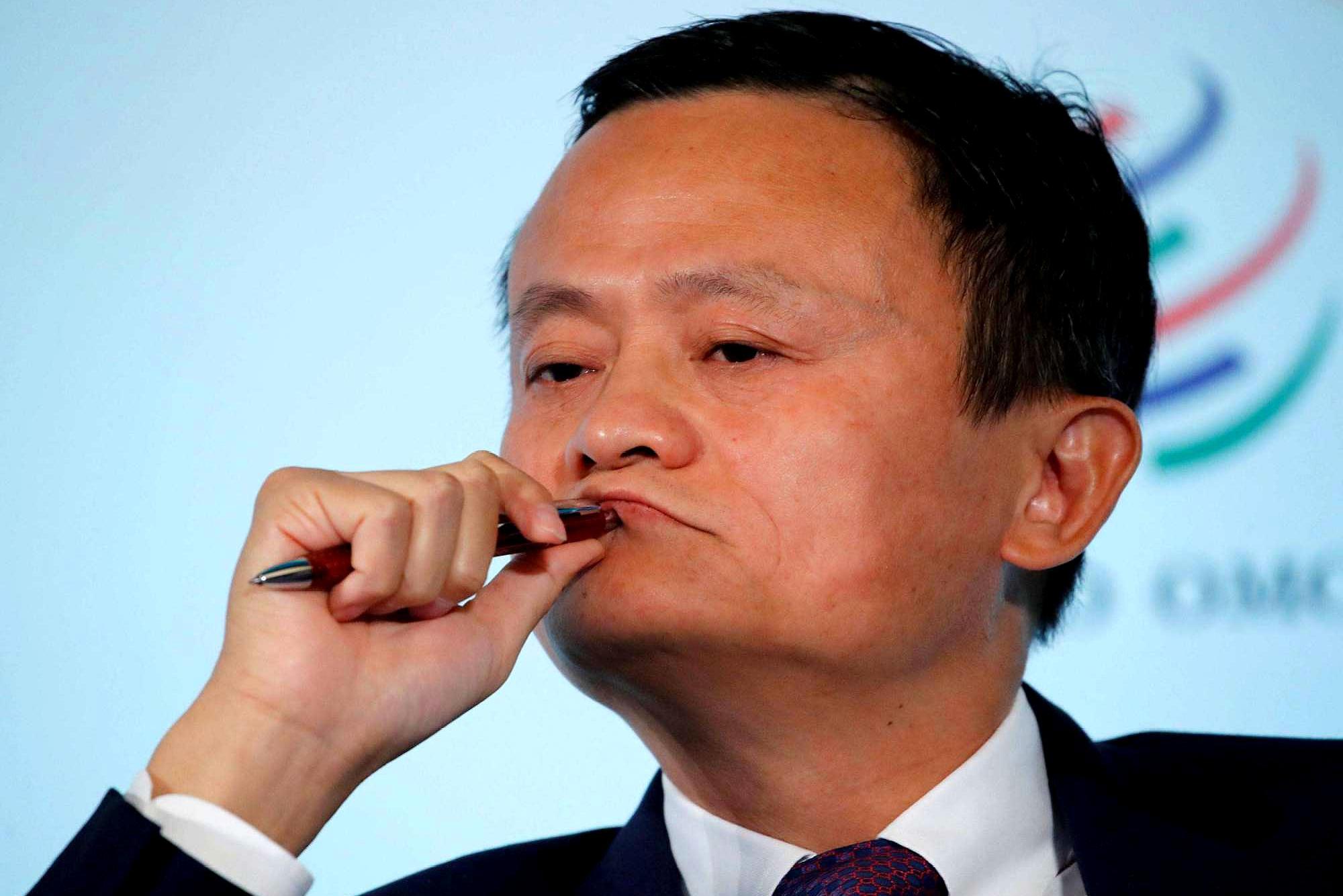 「阿里巴巴」阿里腾讯搞起“地摊经济”，下一个风口？背后其实是无奈