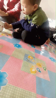 |“考考你的逻辑思维,下面三个人谁能走过火坑?”给钱的事只字未提!哈哈哈