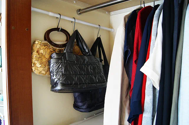 老年小妙招|卧室不要再做衣柜，学习日本人做“壁橱”，收纳力强又好用！