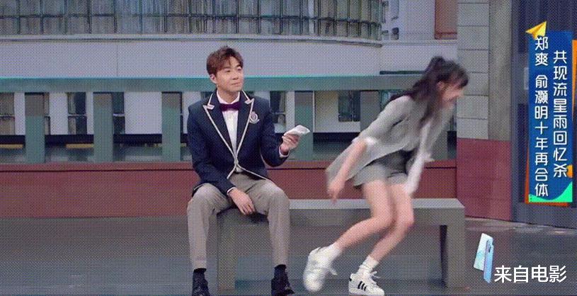电影▲娱乐圈真香定律,广电局禁止消费明星子女后,又开始带爹出道了
