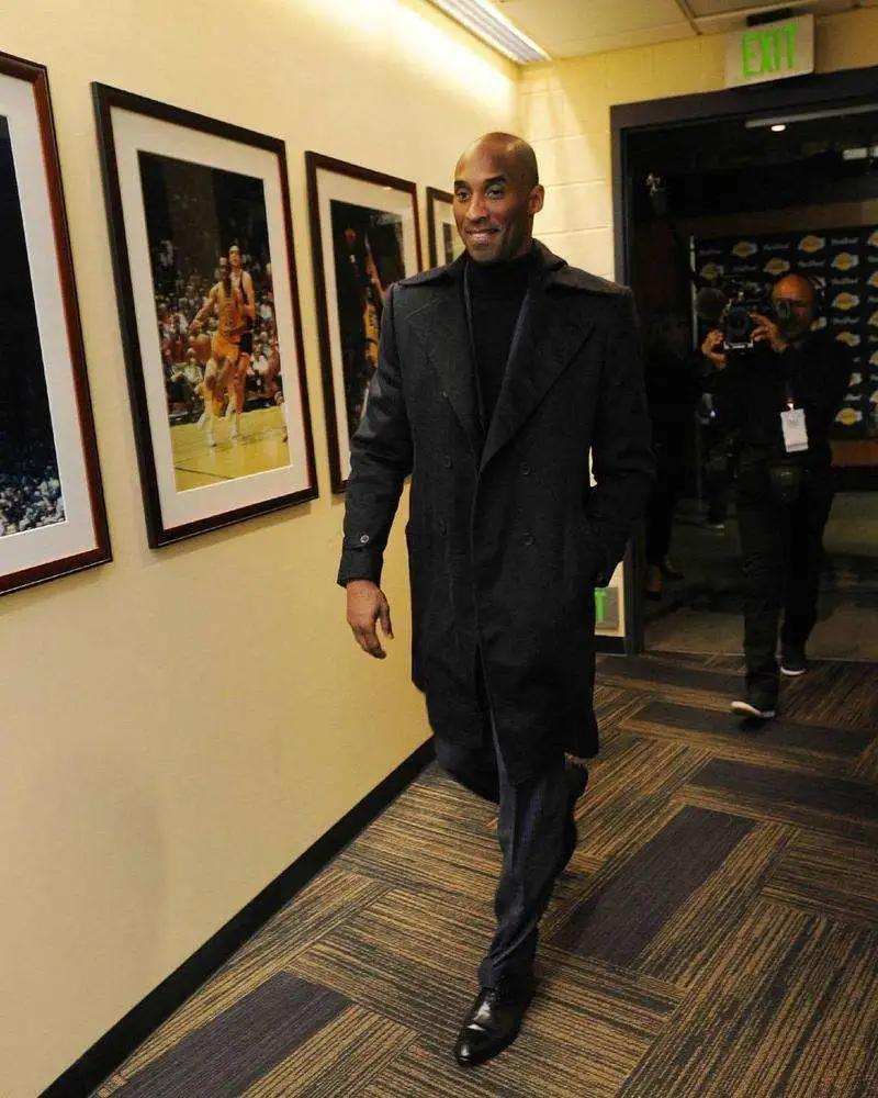 科比·布莱恩特■两亿美金！瓦妮莎又继承了科比一项遗产，科比商业遗产高达140亿