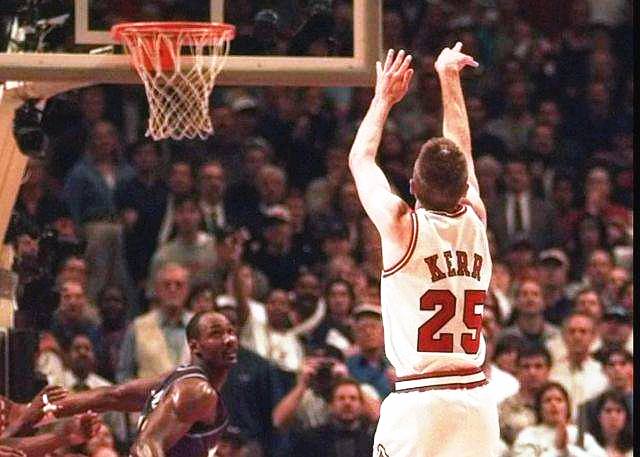 『迈克尔·乔丹』97年总决赛第六场,绝杀为什么有科尔来执行?因为乔丹多看了他一眼