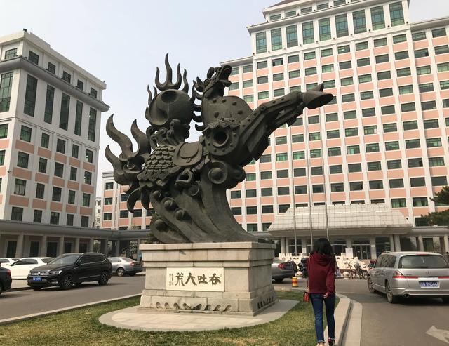 高校|年薪超过六十万，人才缺口将近三十万，这个专业毕业生太幸福了