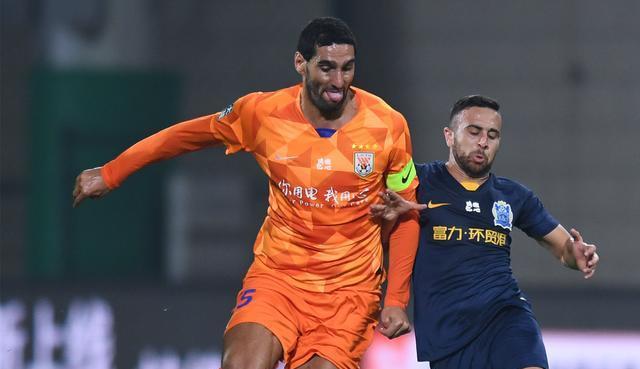 中超|半程过后中超尴尬出现了，同样四场球一个降级一个前八，差距太大