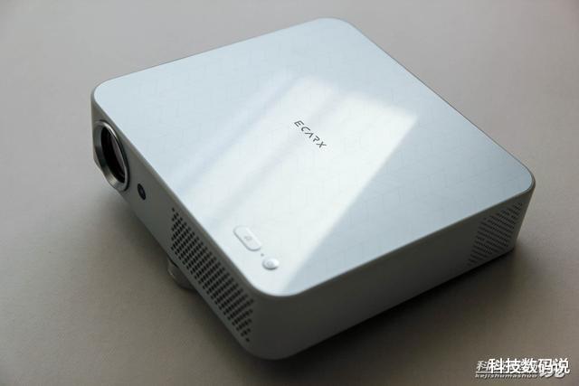 华为|家用投影要满足哪些条件才给力，ECARX F5S智能投影给你最好答案