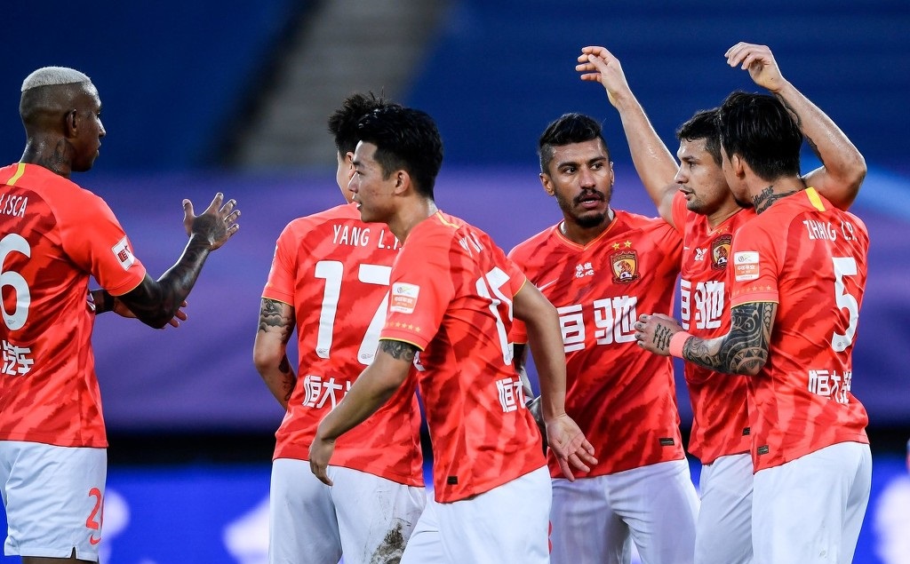 广州恒大|恒大球员评分:张琳芃染红4.8分,保利尼奥7.1分,此人全队最高!