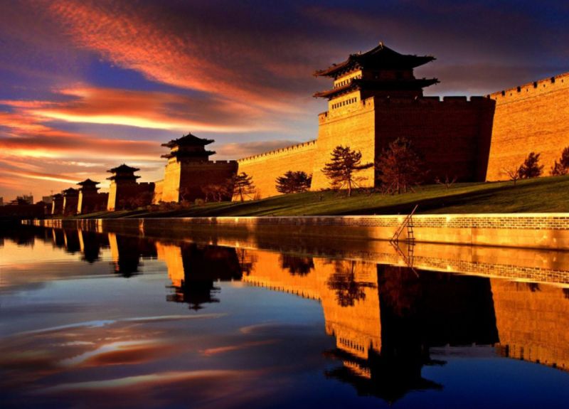 旅行@这个地方门票只收30元，游客丝毫不为所动，如今游客却络绎不绝