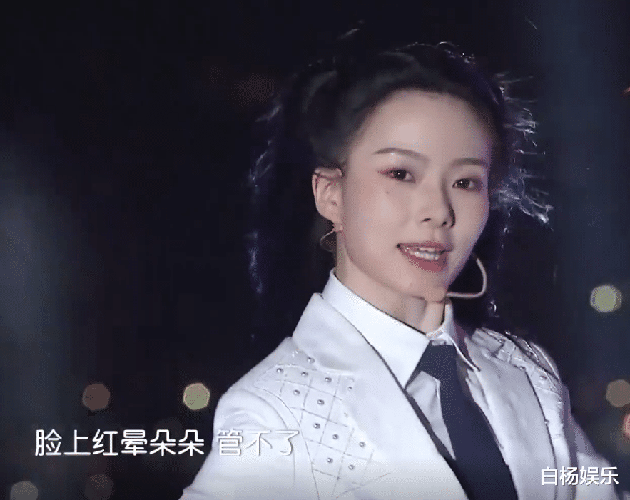 黄子韬@黄子韬携《创造营》学员上湖南卫视，谁留意C位站谁？实至名归了