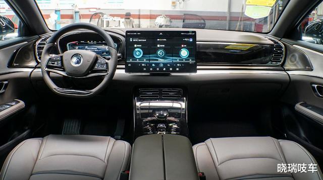 比亚迪汉|喜欢比亚迪汉插混版本的设计风格，就选择入门款车型最实惠