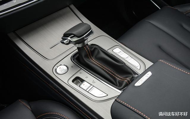 欧尚x7|长安又出好车!7万多配1.5T蓝鲸引擎+双独悬,爆178马力