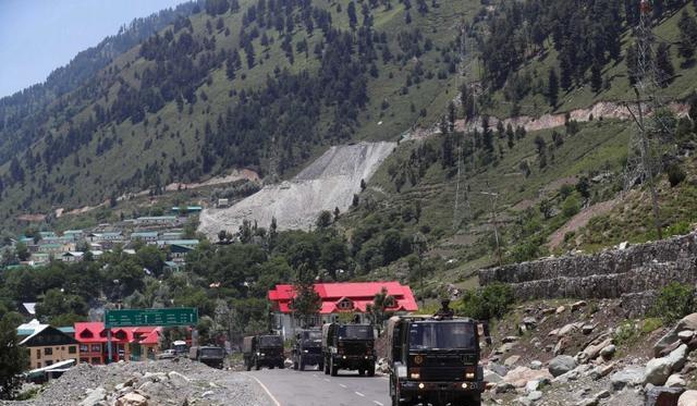 「班公湖」战略要地阿克赛钦：加勒万河被称为九龙冲、班公湖不亚于三大圣湖