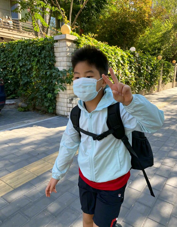 邓超|终于开学了！海清举家欢庆送瘟神，沙溢、邓超、黄磊反应超搞笑！