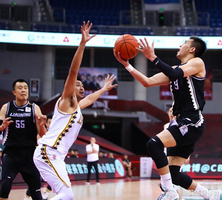 #辽宁男篮#15分惨败，辽篮官博惨被爆破：心疼27岁的郭艾伦，被外教用废了