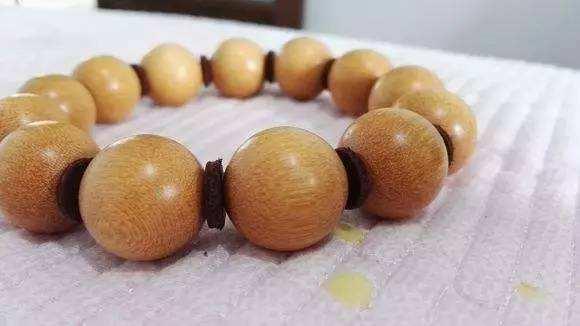 葫芦▲文玩圈里面最硬的手串，不仅好看还能防身！