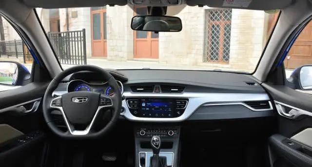 「艾瑞泽5」月薪3000元，这3款5万级家用轿车性价比超高，养得起无压力！