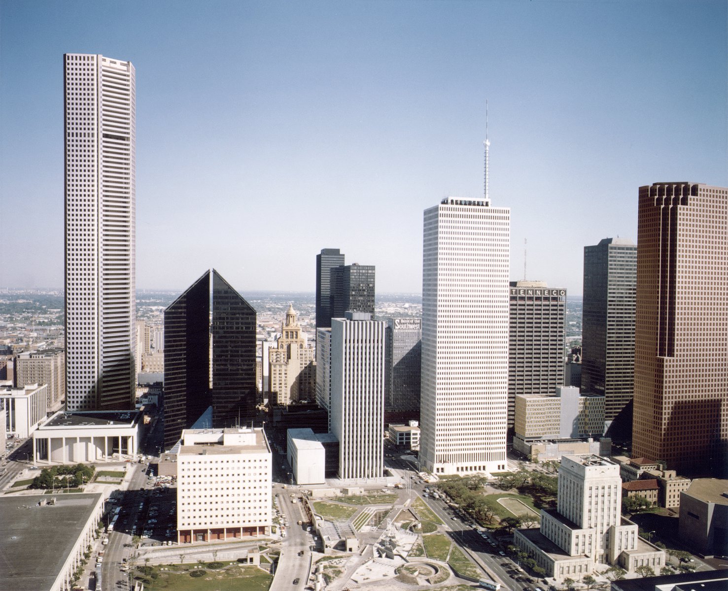 法国|负债185万亿的国家：是中国近13倍每年还不断增加，却仍极其发达