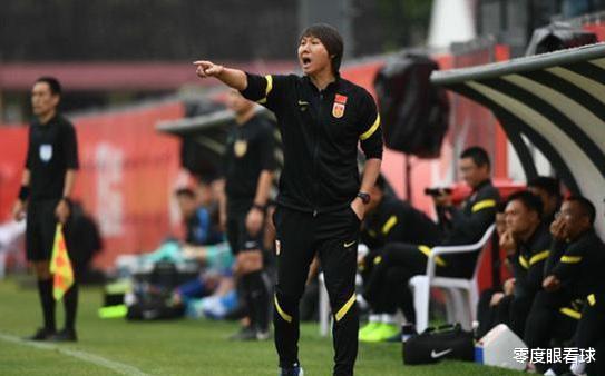 【李铁】国足三大主力沦为替补，一人处境最堪忧恐遭李铁弃用，并非蒿俊闵